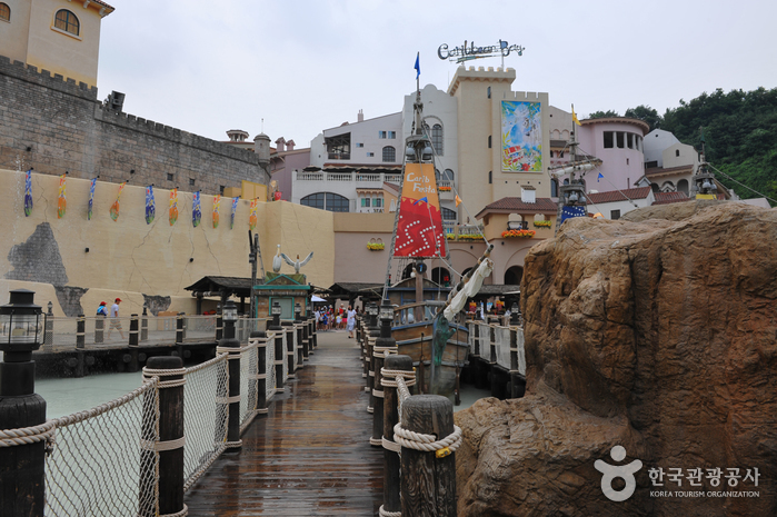 Everland Caribbean Bay (캐리비안 베이)