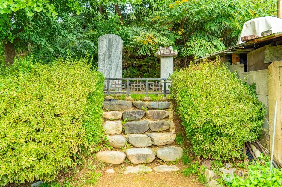 윤계선생순절비