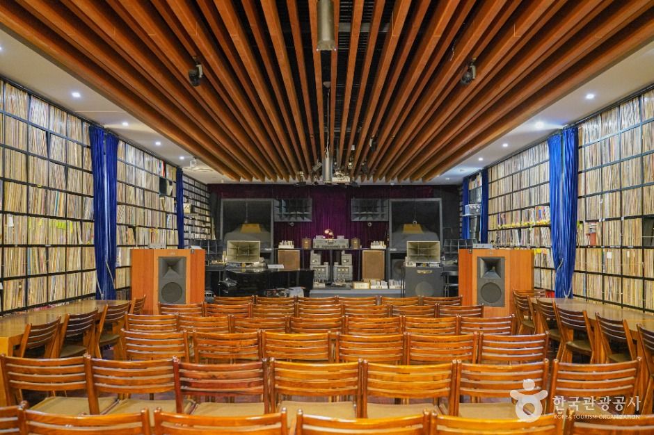 리홀뮤직갤러리