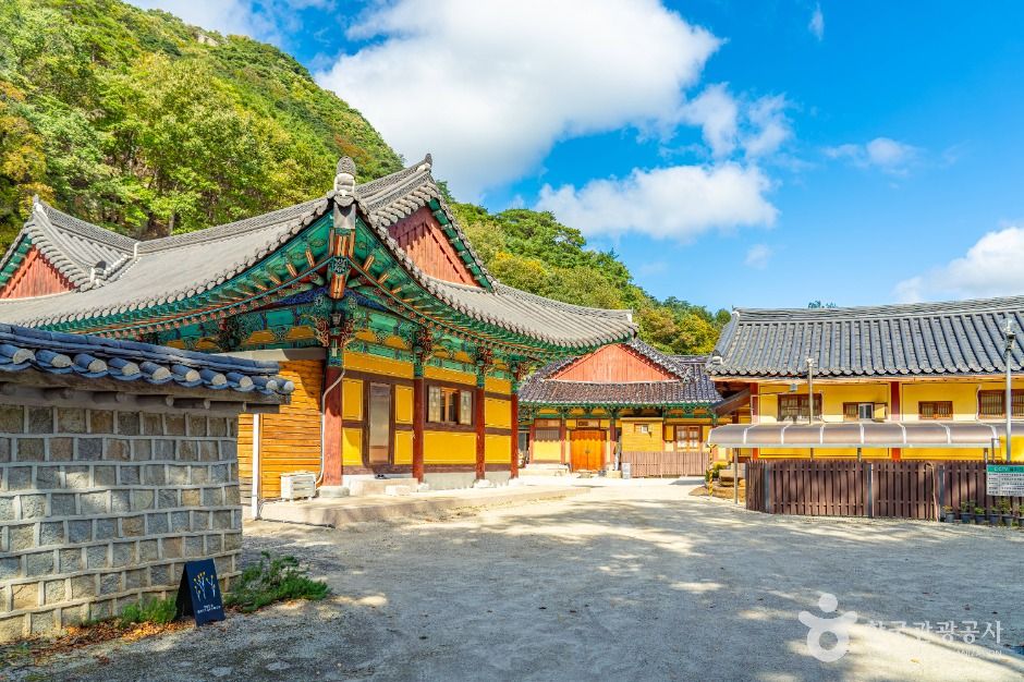 thumbnail-수정암(충북)-2