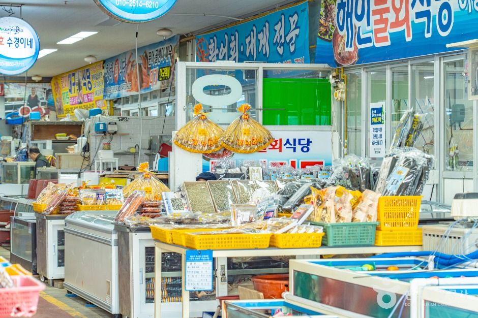 thumbnail-죽변수산물시장-3