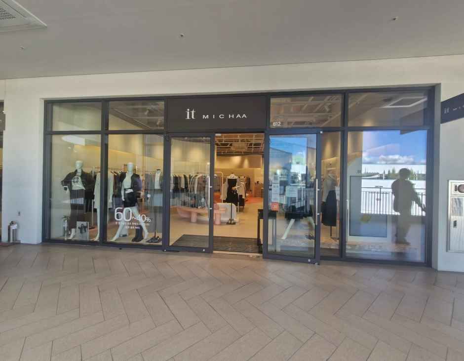 ITMICHAA Hyundai Premium Outlets  Gimpo Branch [Tax Refund Shop](잇미샤 현대프리미엄아울렛 김포점)