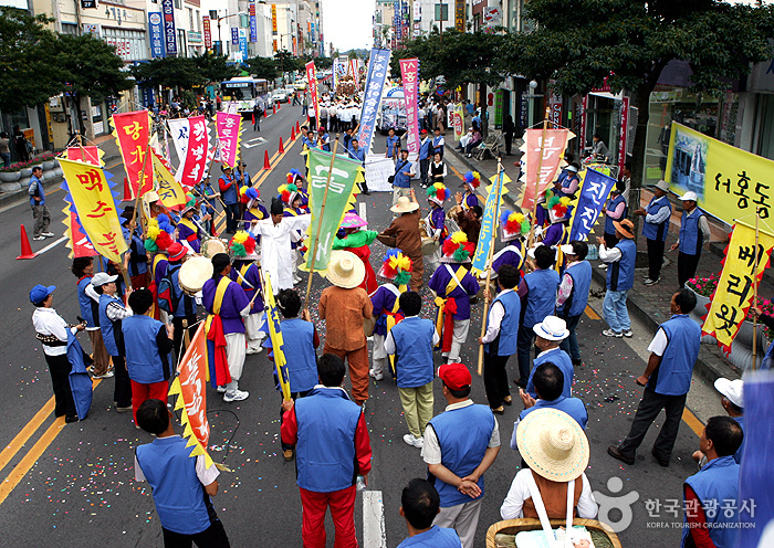 Seogwipo Chilsimni Festival (서귀포 칠십리축제)