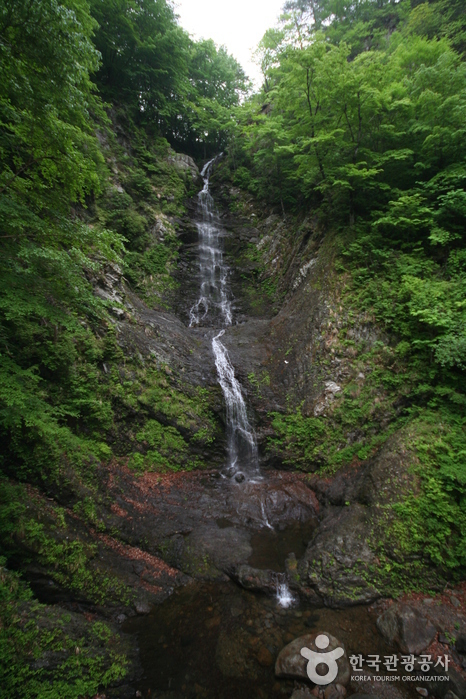 Burilpokpo Falls (불일폭포)