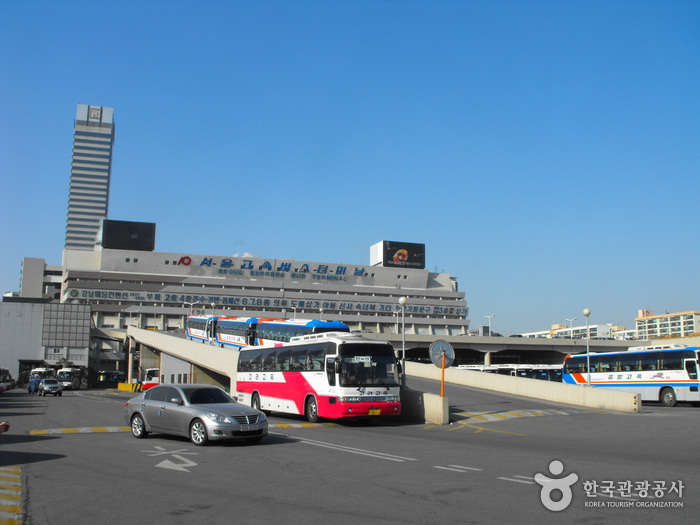 Terminal des bus express de Séoul (ligne Gyeongbu/Yeongdong) 서울고속버스터미널 (경부/영동)
