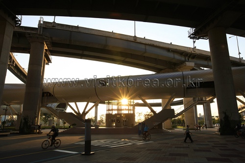 Ttukseom Hangang Park (한강시민공원 뚝섬지구)