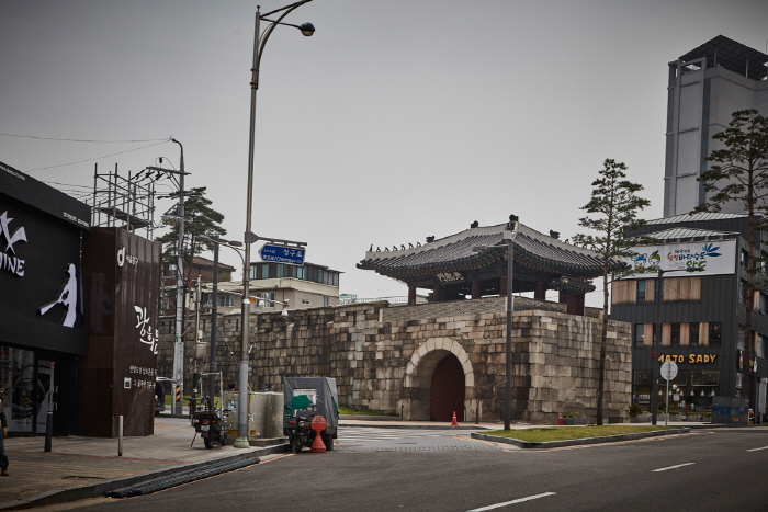 Porte Gwanghuimun (광희문)