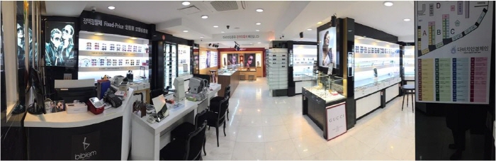 Davich Optical - Myeongdong Branch (다비치안경 - 명동점)2