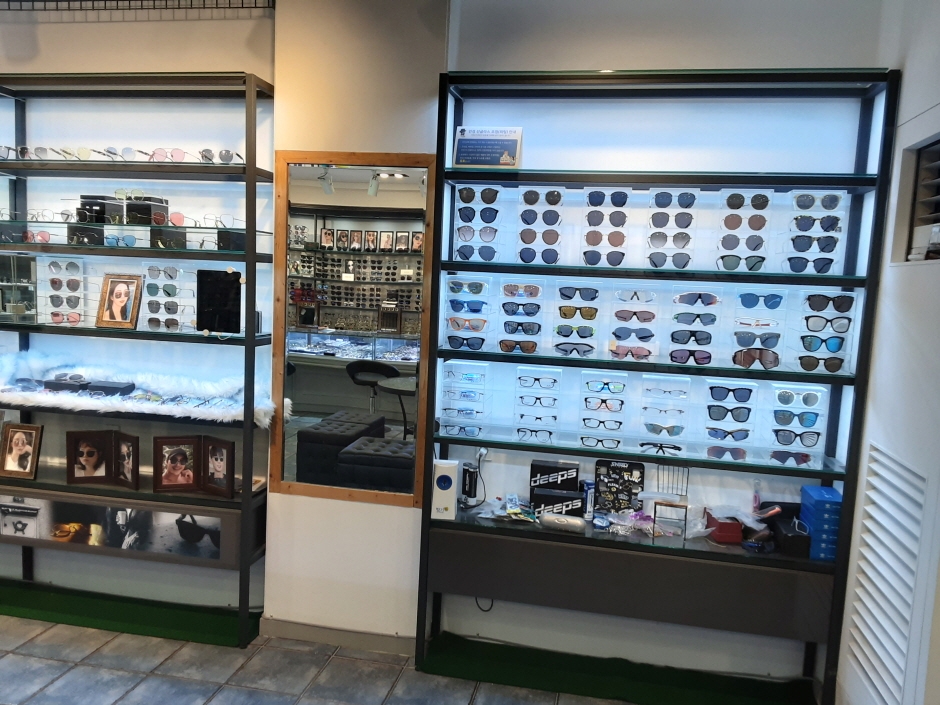 Rodeo Eyewear - Daegu Dongseong-ro Branch [Tax Refund Shop] (로데오안경 대구동성로)