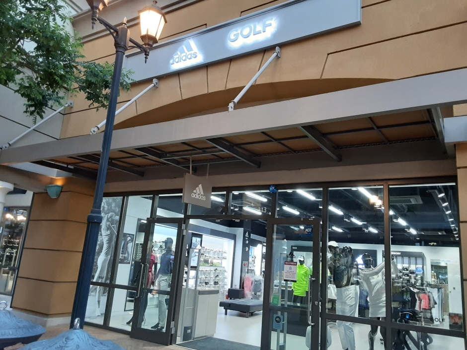 Adidas Golf - Busan Premium Outlets Branch [Tax Refund Shop] (아디다스 골프 신세계 아울렛 부산점)