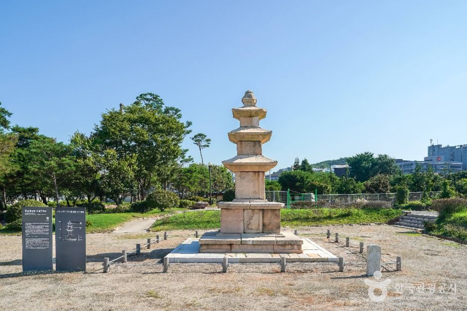 창녕_창녕 술정리 서 삼층석탑 (2)