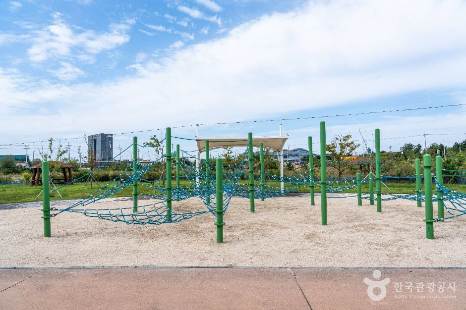 thumbnail-새만금어린이랜드-5