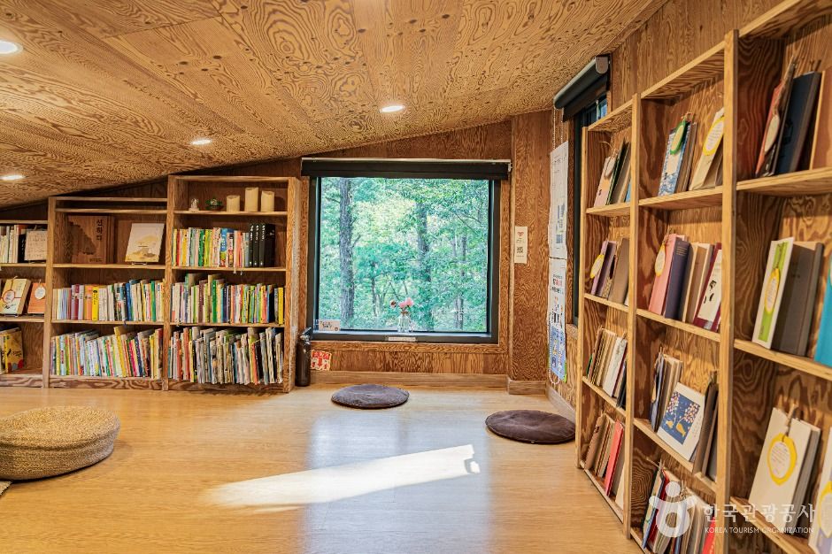 전주_학산숲속시집도서관 (4)