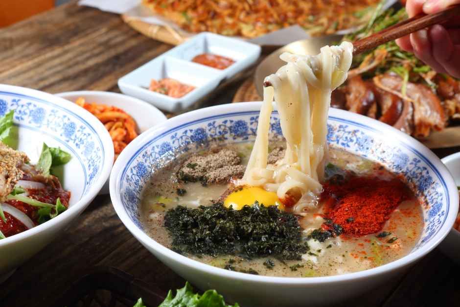 thumbnail-1984그수육집칼국수-4