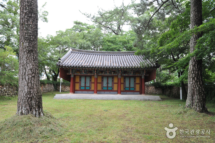 Sanctuaire Gokseong Dangunjeon (곡성 단군전)