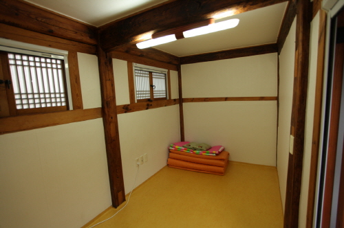 Bukchon inn (북촌여관)