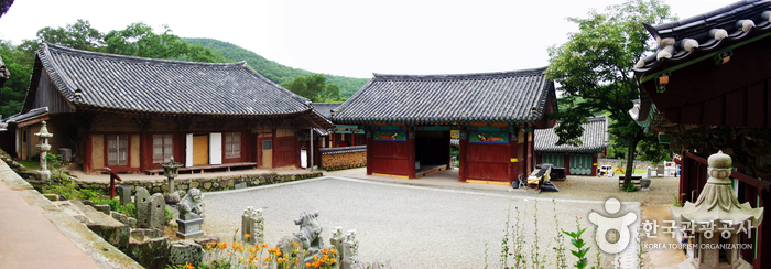 Heungguksa Temple (흥국사-문화재자료 제38호)