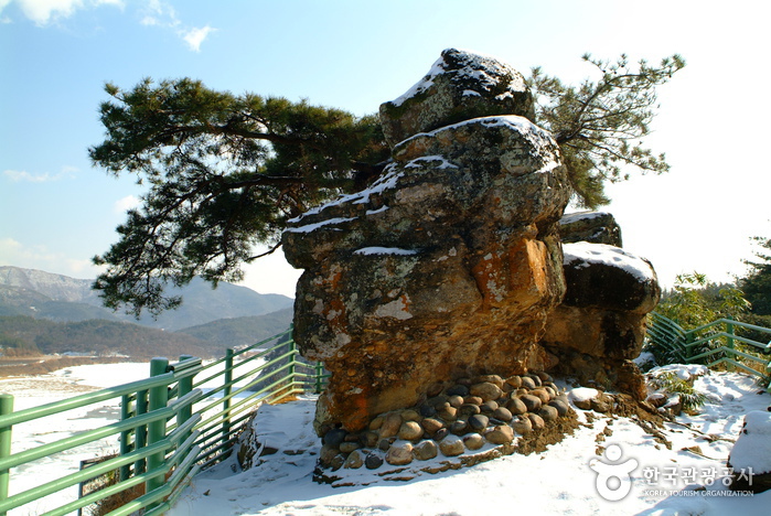 Terrasse de Gyeongcheondae (낙동강 경천대)