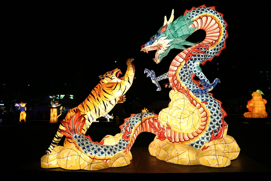 釜山燃灯祭り（부산연등축제）