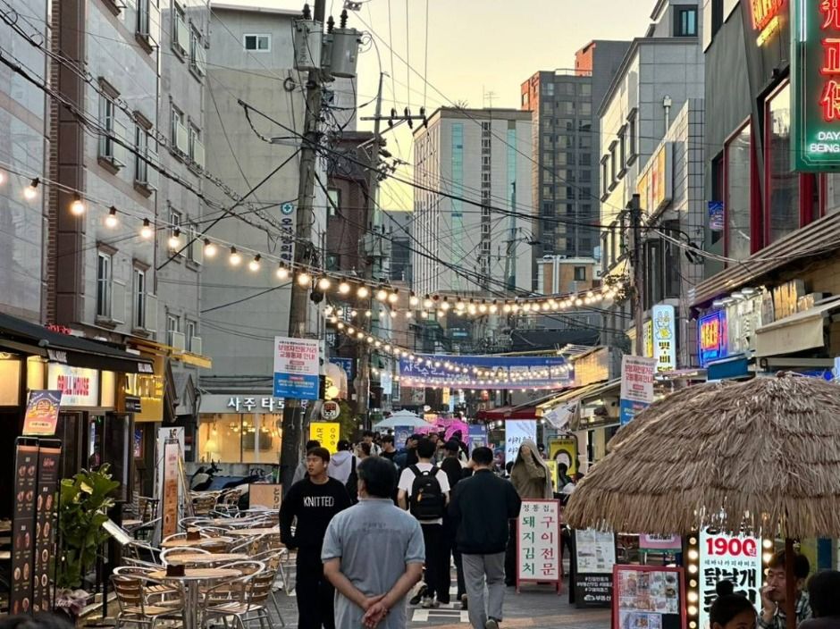 뿅뿅! 청춘오락실 : 샤로수길 청춘들의 다섯가지 즐거움