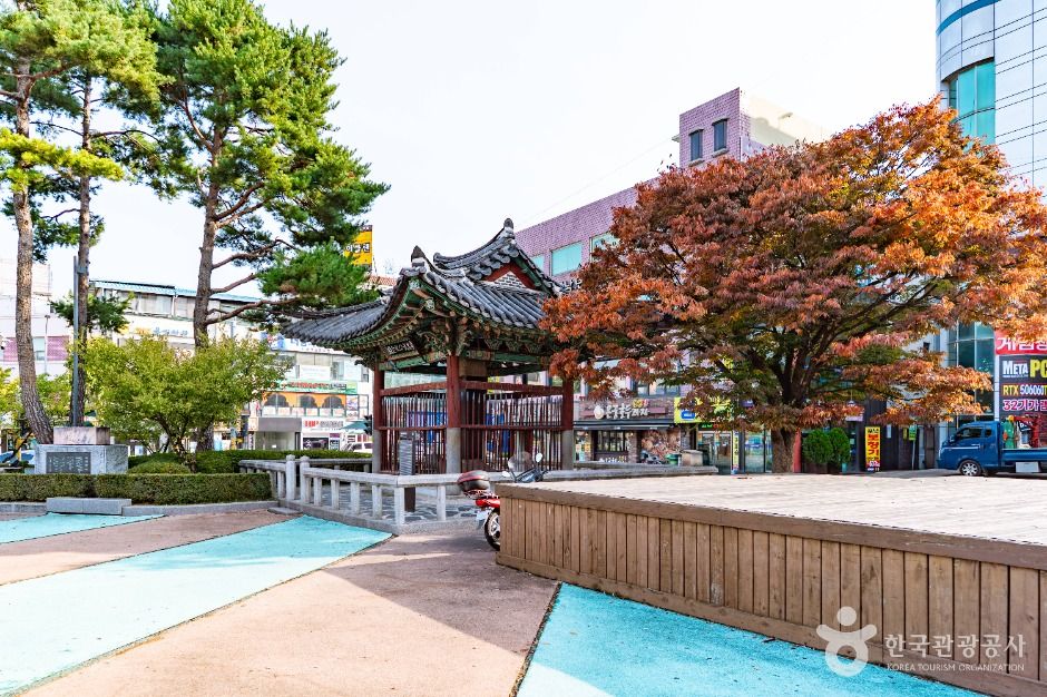 이충무공사적비