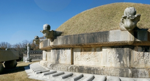 Yungneung / Geolleung (a.k.a, Yunggeolleung) [UNESCO World Heritage] (화성 융릉과 건릉 [유네스코 세계문화유산])