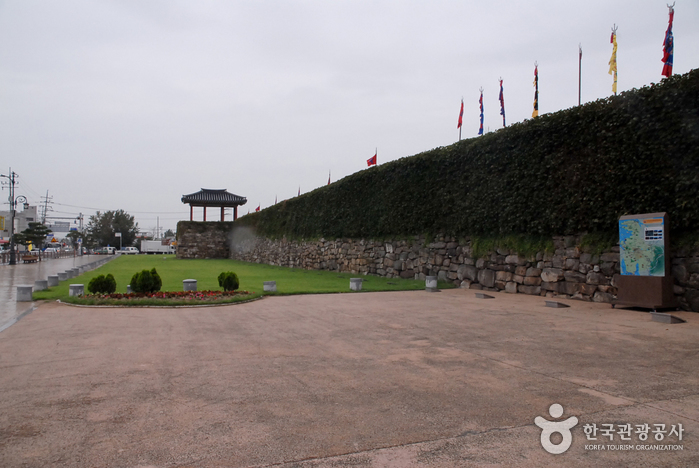 Haemieupseong Fortress (서산 해미읍성)