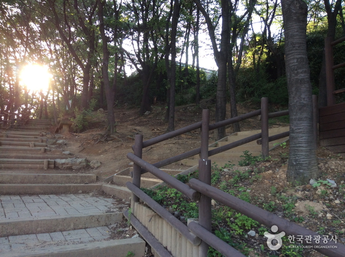 Gyeyangsan Mountain (계양산)