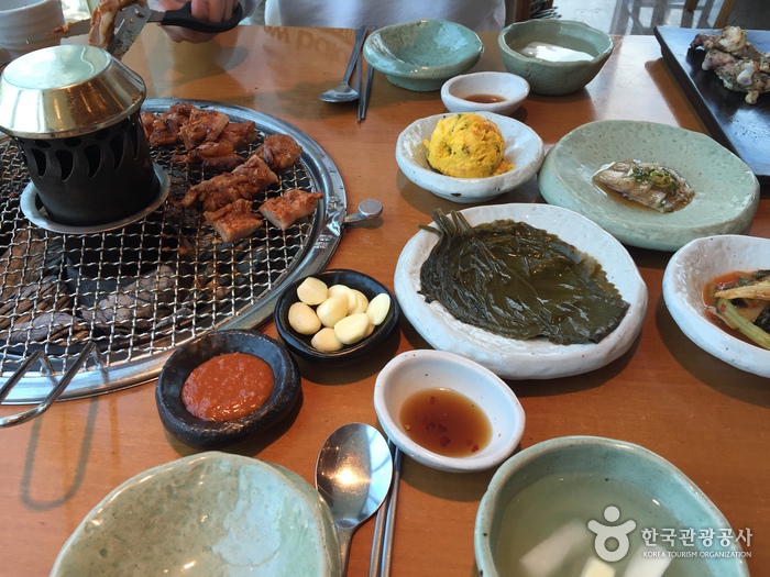 thumbnail-샘밭숯불닭갈비-3