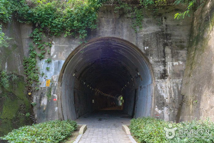 Túnel Noam (노암터널)