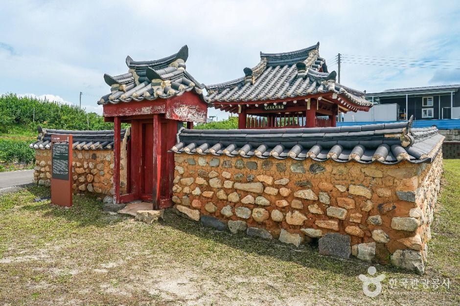 포은정몽주유허비