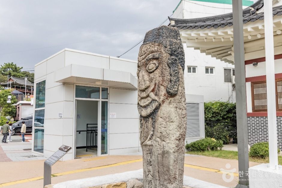 thumbnail-통영 문화동 벅수-4