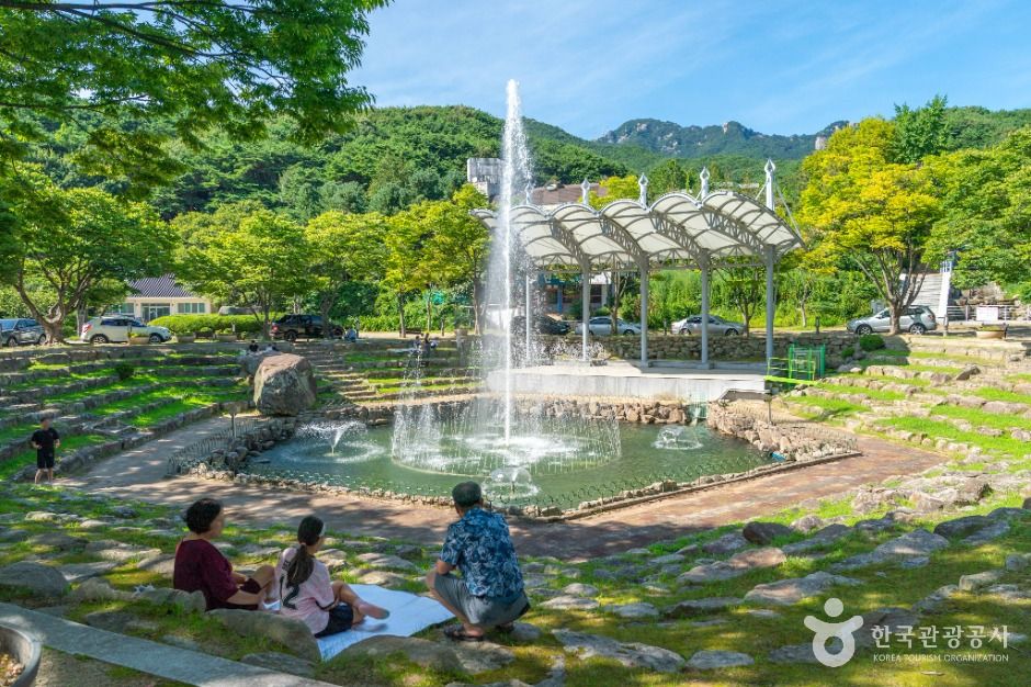 팔공산분수광장