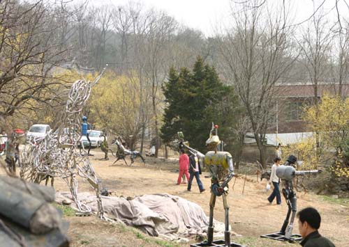 Icheon Baeksa Sansuyu Flower Festival (이천백사 산수유꽃축제)