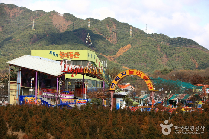 Uirimji Reservoir (제천 의림지와 제림)