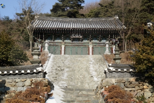Anseong Seoknamsa Temple (석남사(안성))