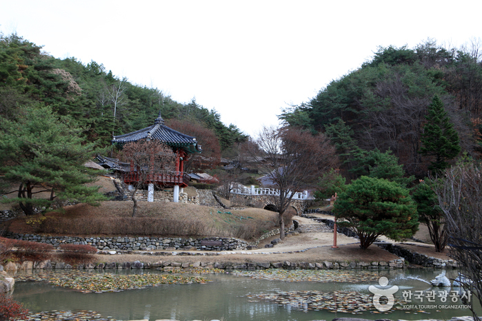 Pueblo Folclórico de Andong (안동민속촌)