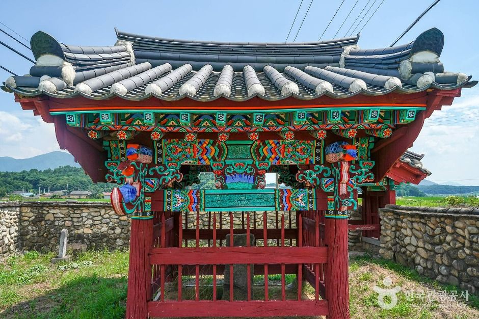 thumbnail-효자임옥산정려각-2