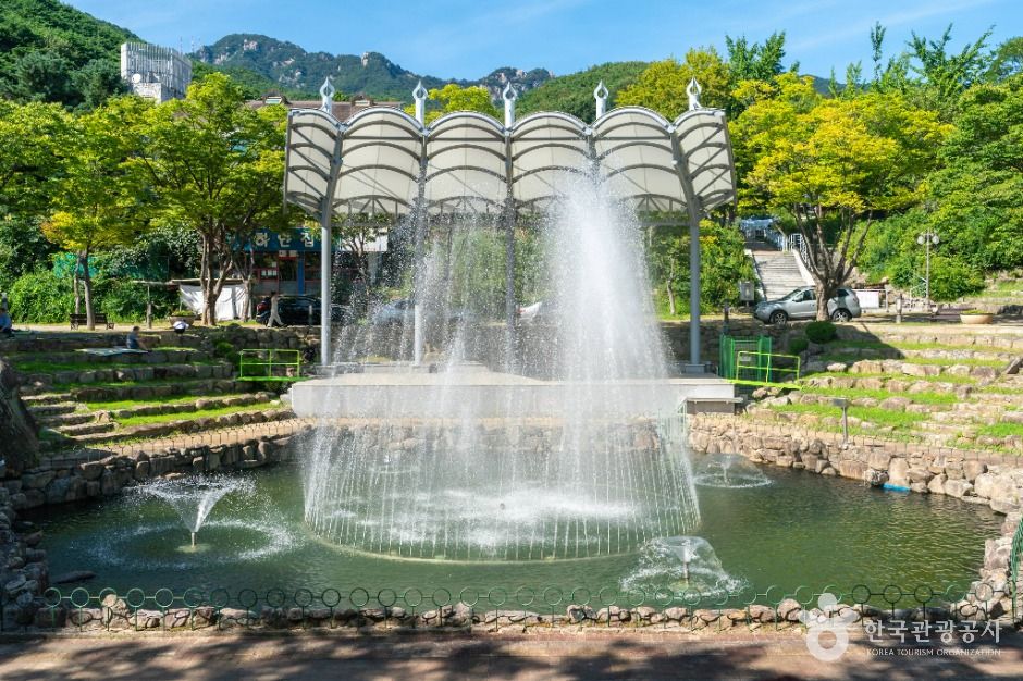 팔공산분수광장