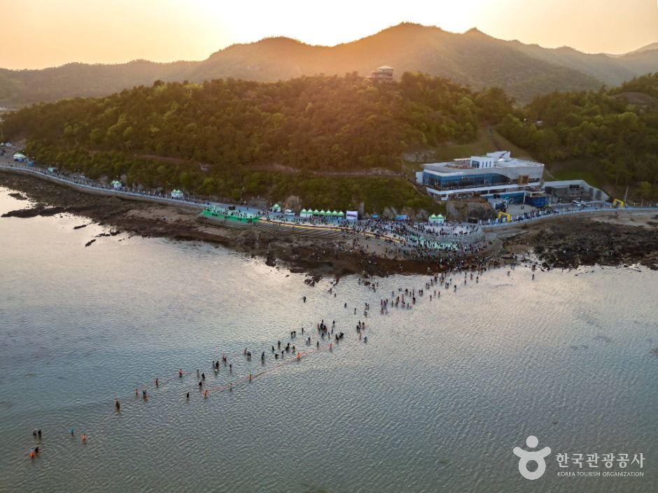 진도 신비의 바닷길