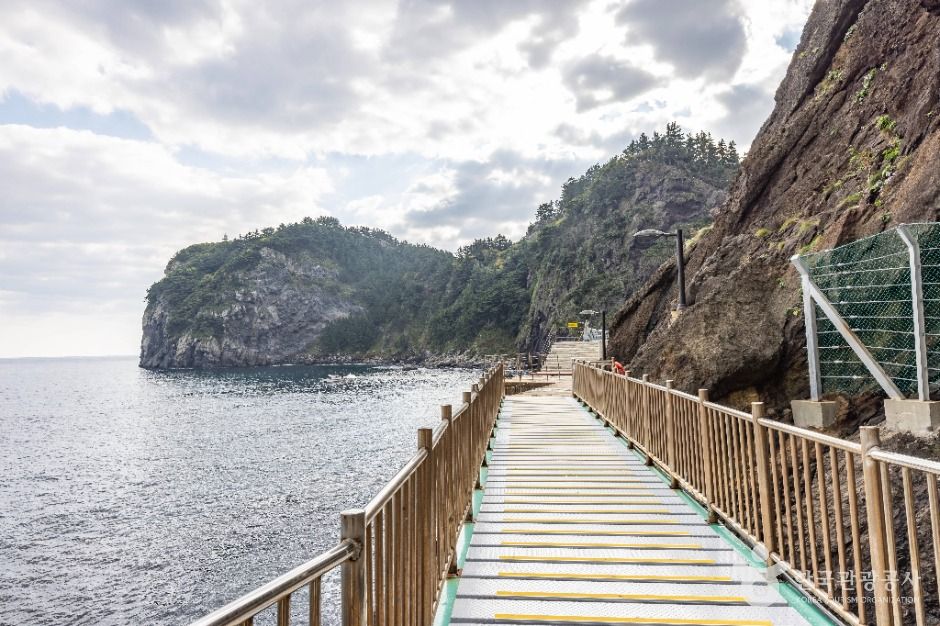 행남 저동 해안산책로 (울릉도, 독도 국가지질공원)