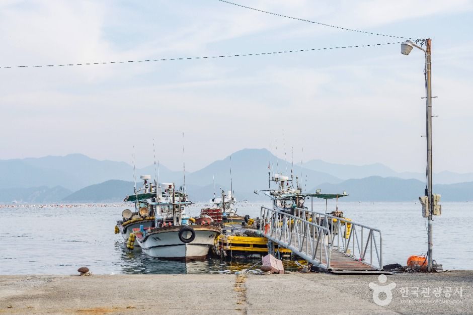 thumbnail-사량도-3