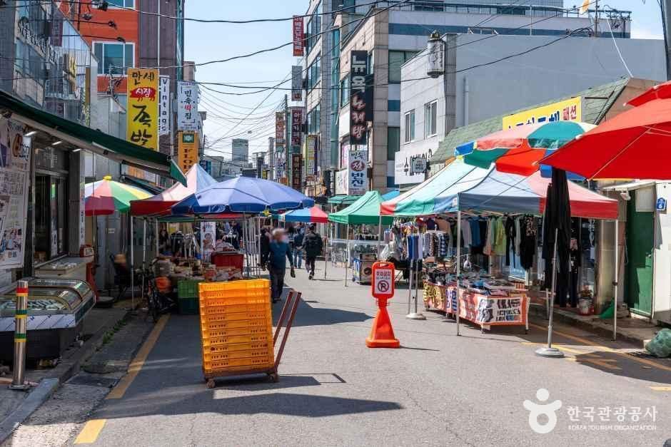 thumbnail-발안만세시장 (5, 10일)-3