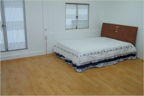 Gokjeongjae House (Geumhwallakji) (곡전재 전통한옥펜션)