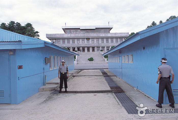 Panmunjeom (Joint Security Area) (판문점)