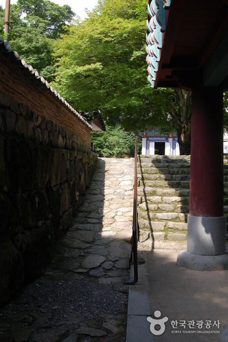 Naejangsa Temple (내장사)