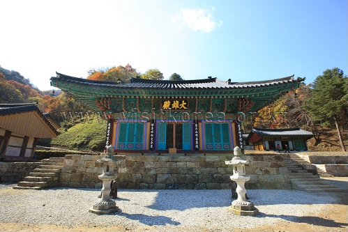 Guryongsa Temple (구룡사)