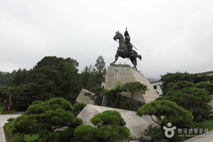 冠岳山落星岱公园(관악산 낙성대공원)