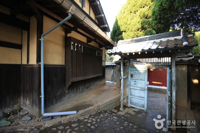 gunsan japanese-style house of sinheung-dong (hirotsu house)