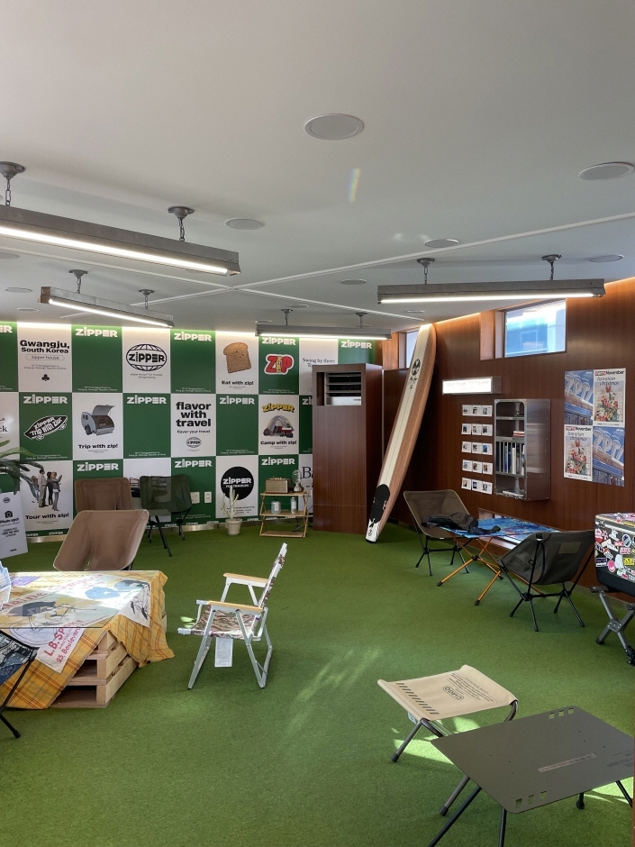 thumbnail-여행자의 집-8